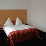 Sittardsberg 3* Duisburgo